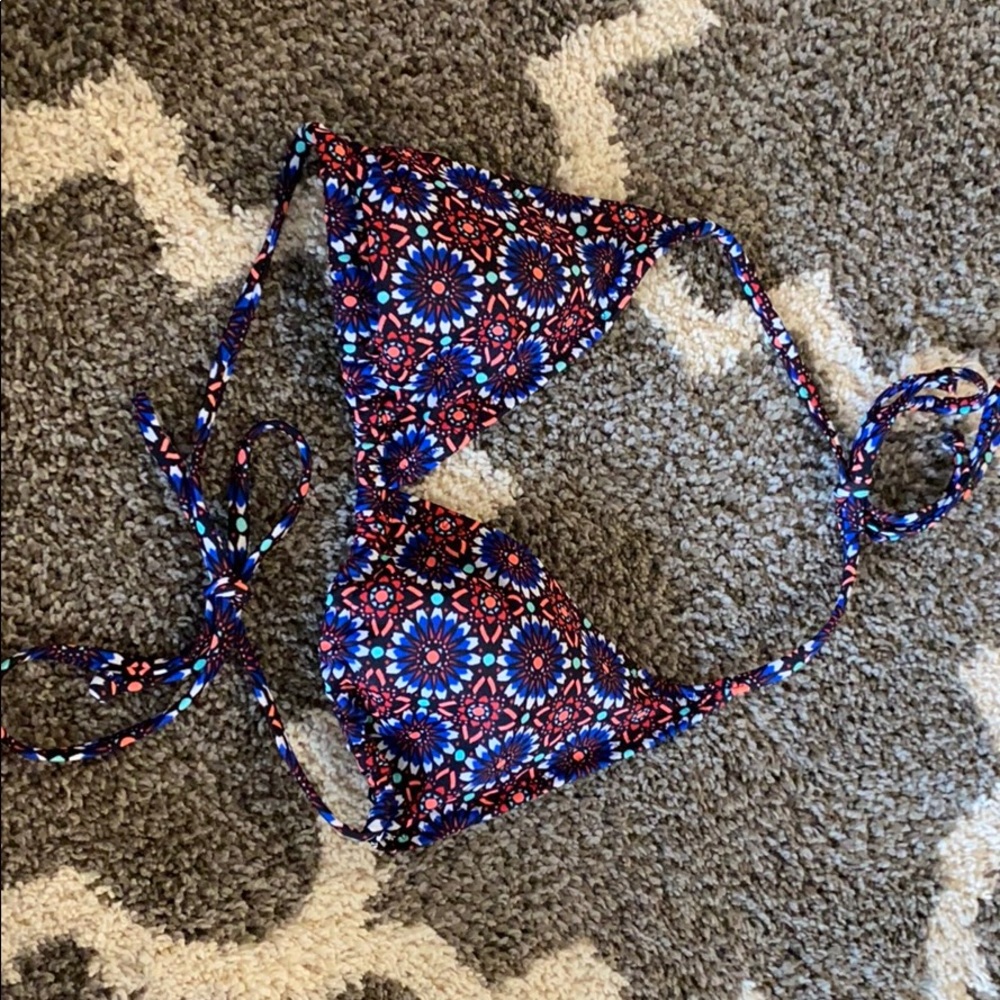 super cute triangle bikini top